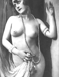 Classic ladies from the twenties showing their fine bodies