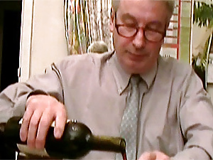 Old senior guy fucking a much younger sexy teenage babe