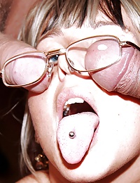 Blonde secretary handles three office cocks wit her body