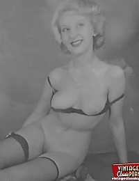 Cute twenties ladies showing their fine naked body parts